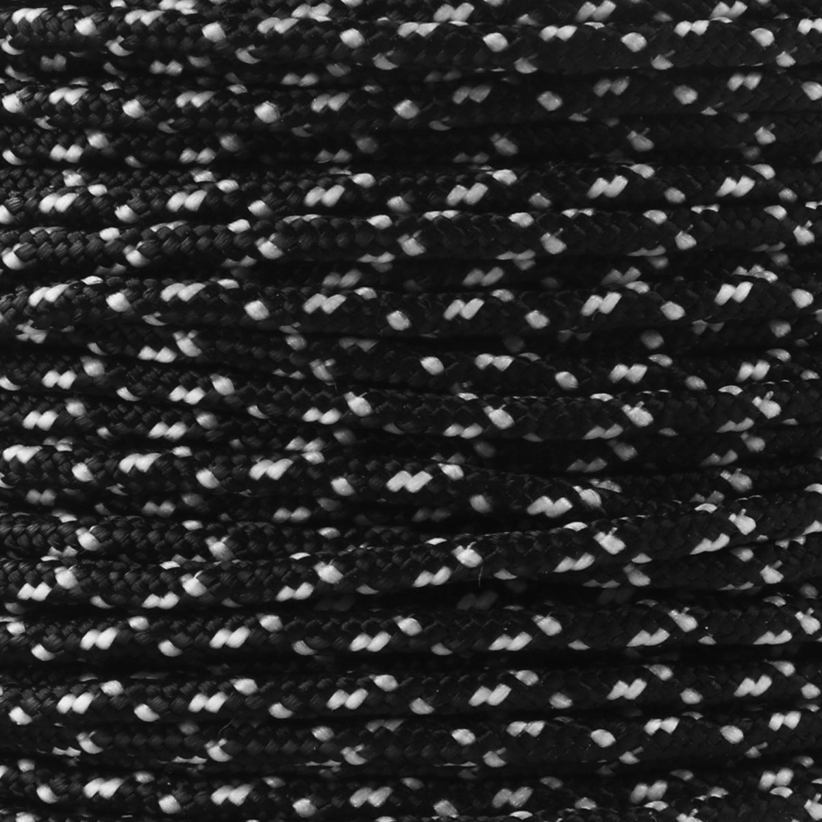 d-loop black with glow tracer closeup