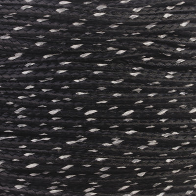 Reflective_Micro_Cord_Black_Closeup_Web_Ready